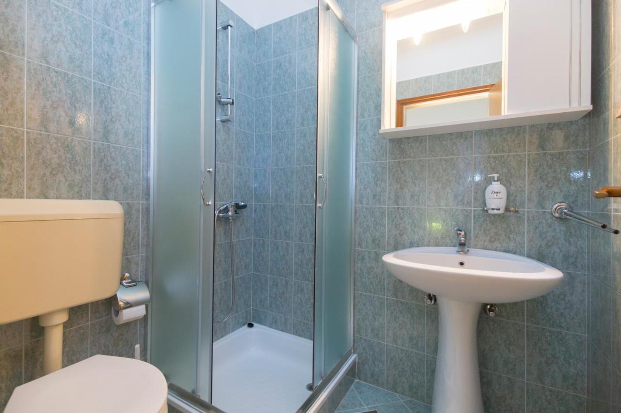 Hotel House Kontus à Plomin Extérieur photo